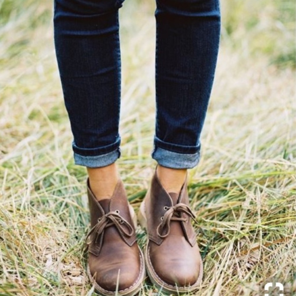Clarks Desert Boot in RED